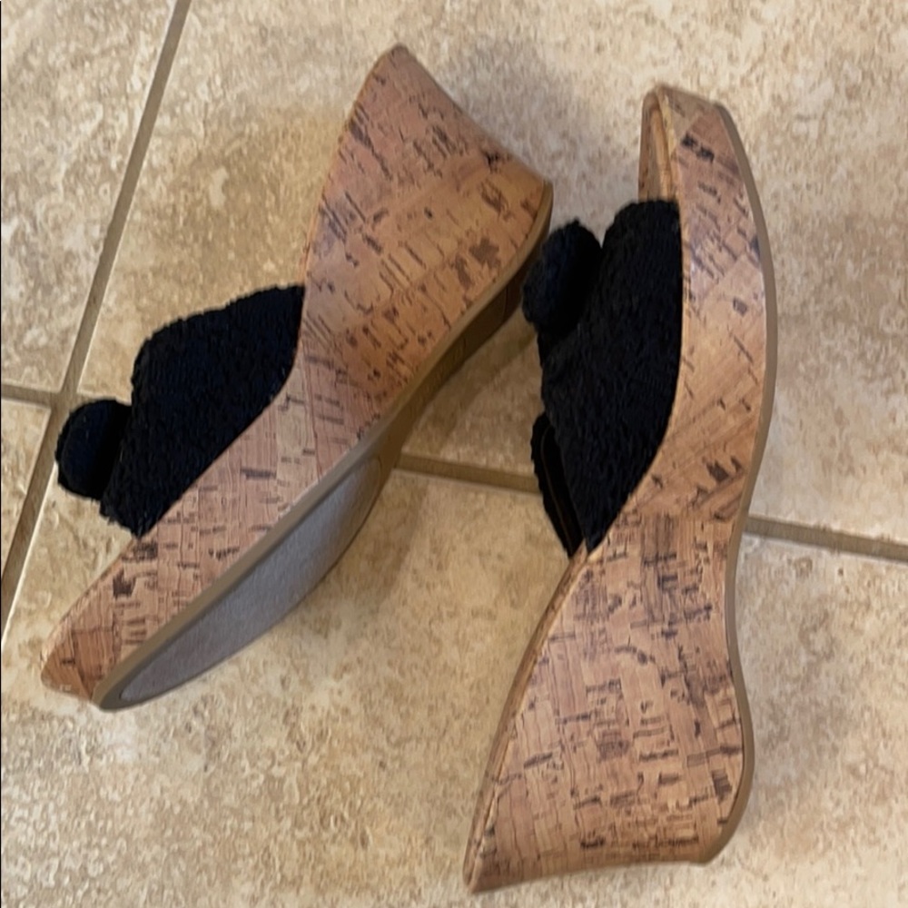 Sandals - Picture 3 of 5